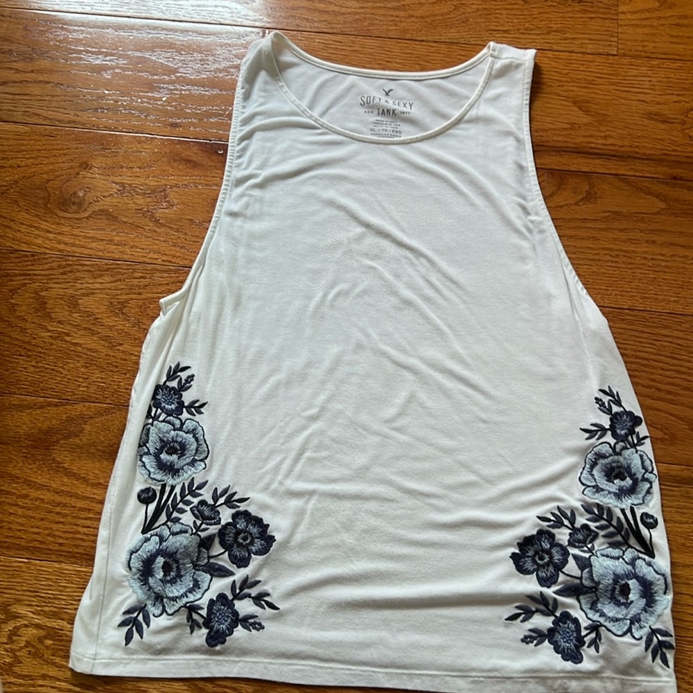 AE women’s tank